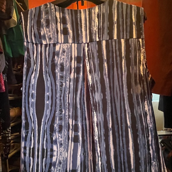 EUC Alfani Mock Wrap Tank - Picture 3 of 5